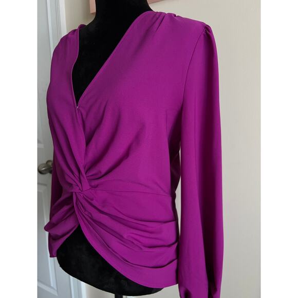 Gabrielle Union New York & Company Crop Twist Front Top sz M - Picture 2 of 2